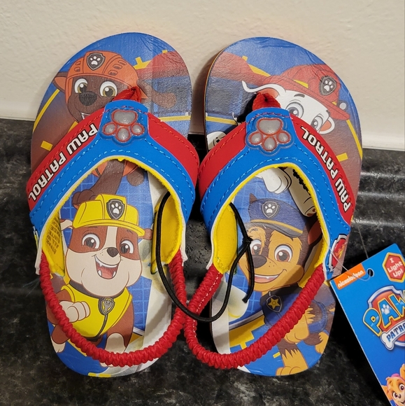 Paw Patrol light up sandals - Picture 3 of 6